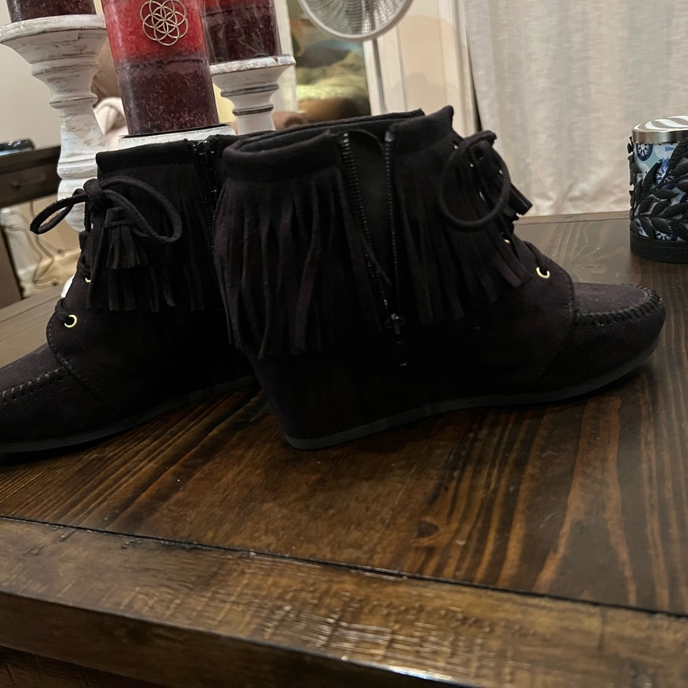 Faux suede Moccasin fringe lace up booties